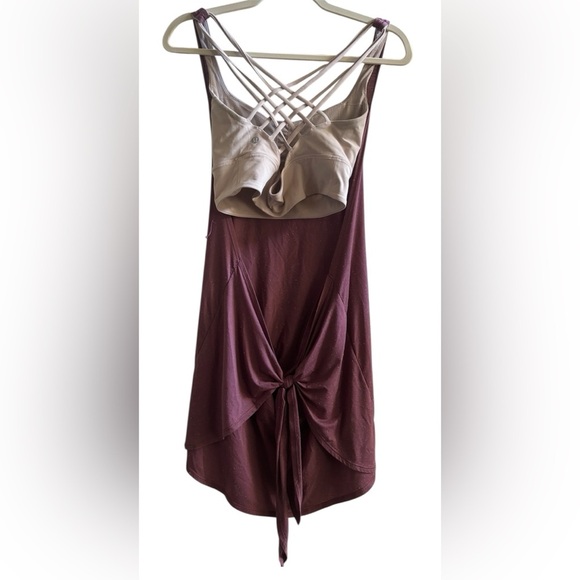 Llululemon  Tied in Energy 2-in-1 Tank
activewear criss cross tank top Sz 8 - Picture 8 of 12